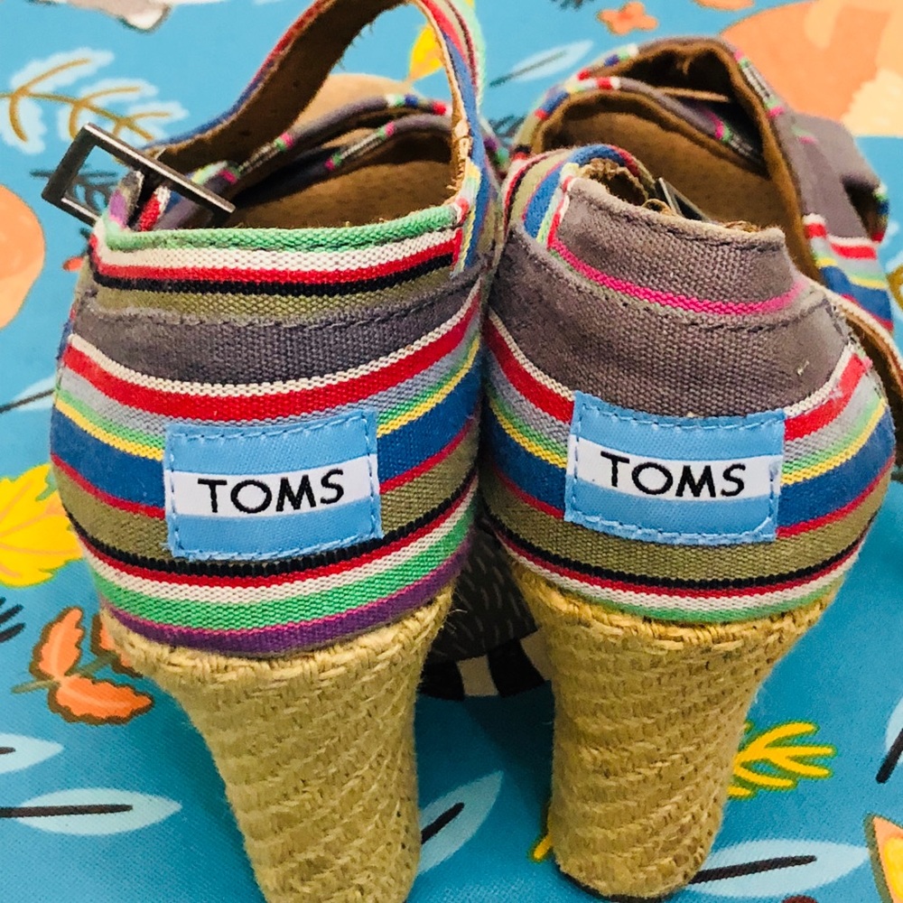 Toms wedge sandals